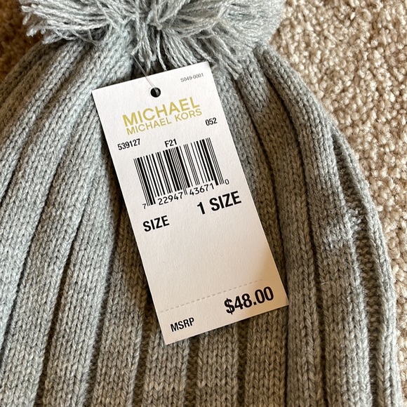Michael Kors beanie, gray, NWT - Picture 4 of 4